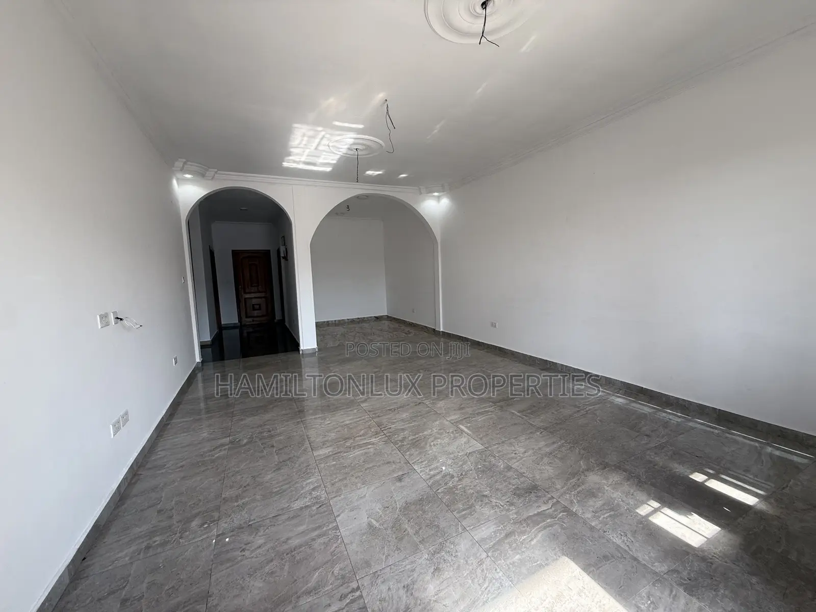 3bdrm Apartment in Trassaco Police, Ability for rent