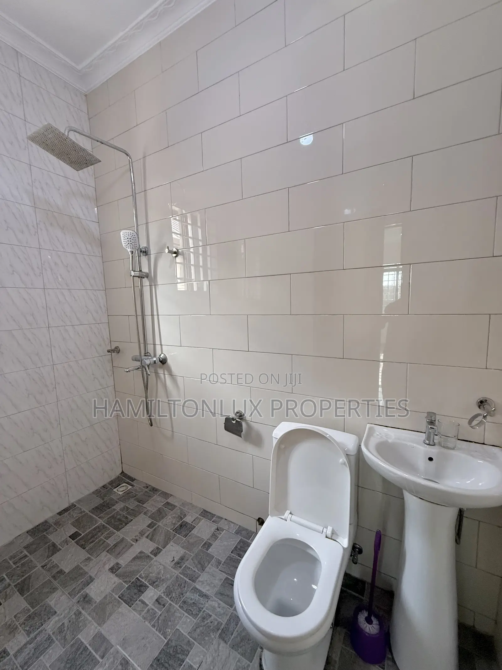 3bdrm Apartment in Trassaco Police, Ability for rent
