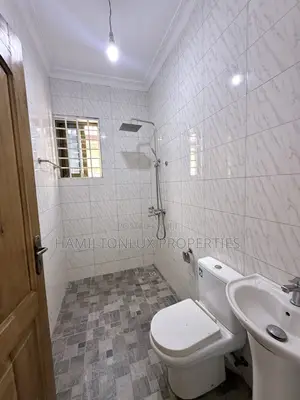 3bdrm Apartment in Trassaco Police, Ability for rent