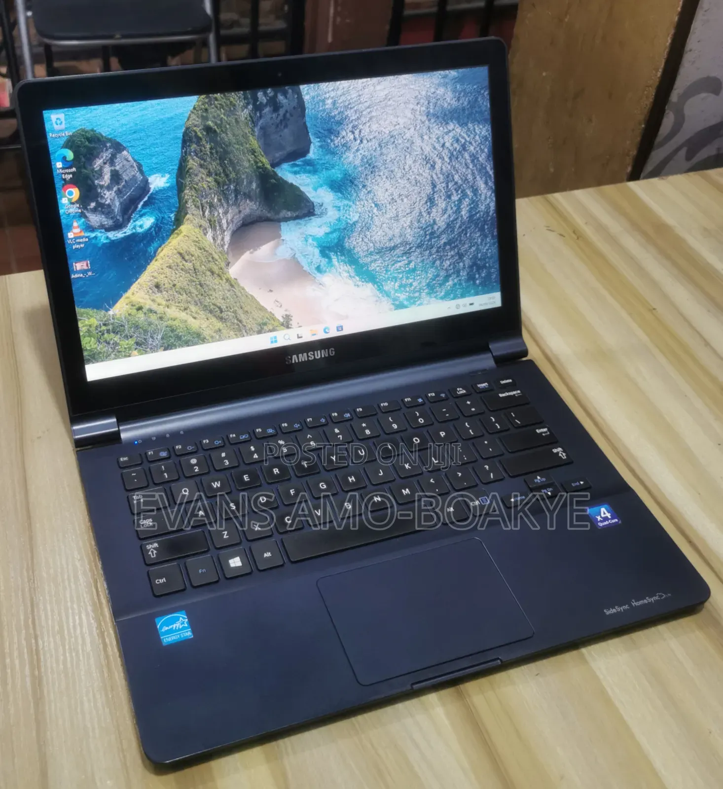 Laptop Samsung Ativ Book 9 Lite 4GB AMD SSD 128GB