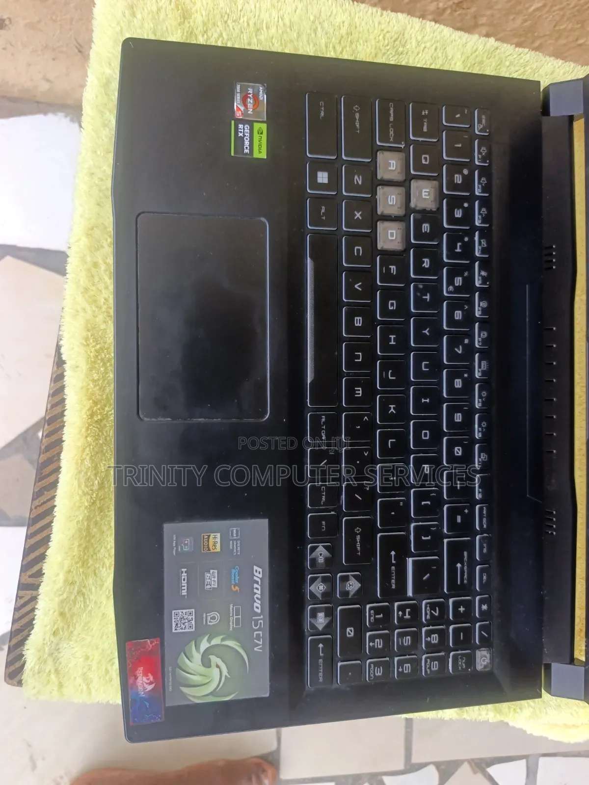 Laptop MSI 8GB AMD Ryzen 5 SSD 512GB
