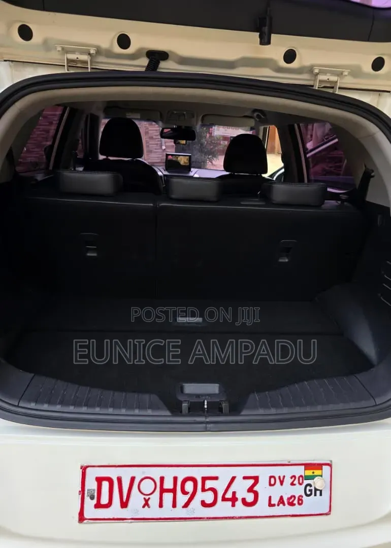 SsangYong Tivoli 2016 White