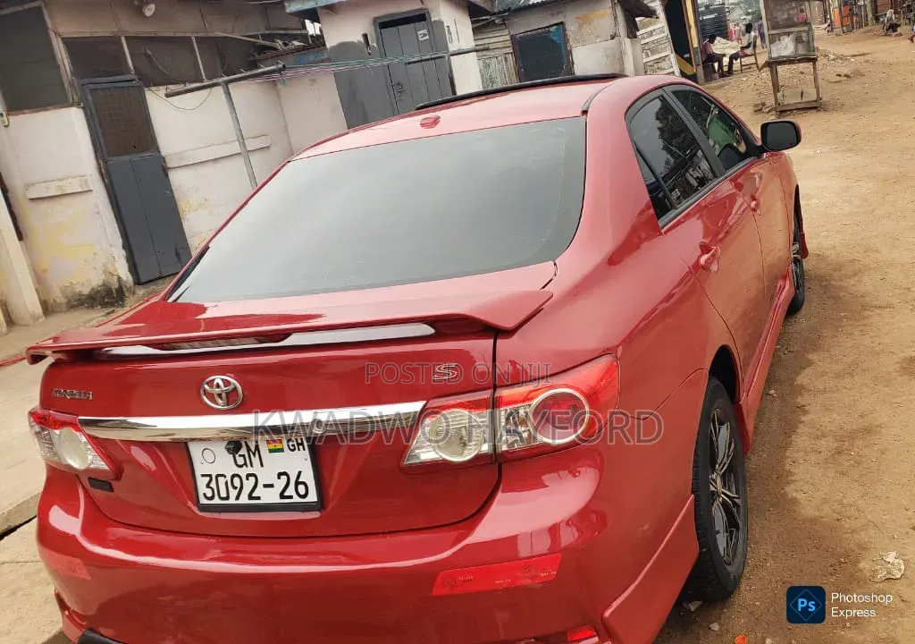 Toyota Corolla 2013 Red