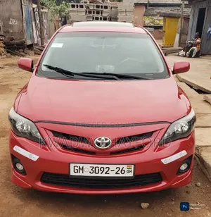 Toyota Corolla 2013 Red