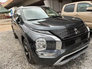 Mitsubishi Outlander 2024