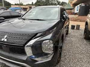 Mitsubishi Outlander 2024
