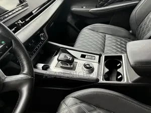 Mitsubishi Outlander 2024