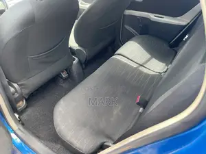 Toyota Yaris 2010 Blue