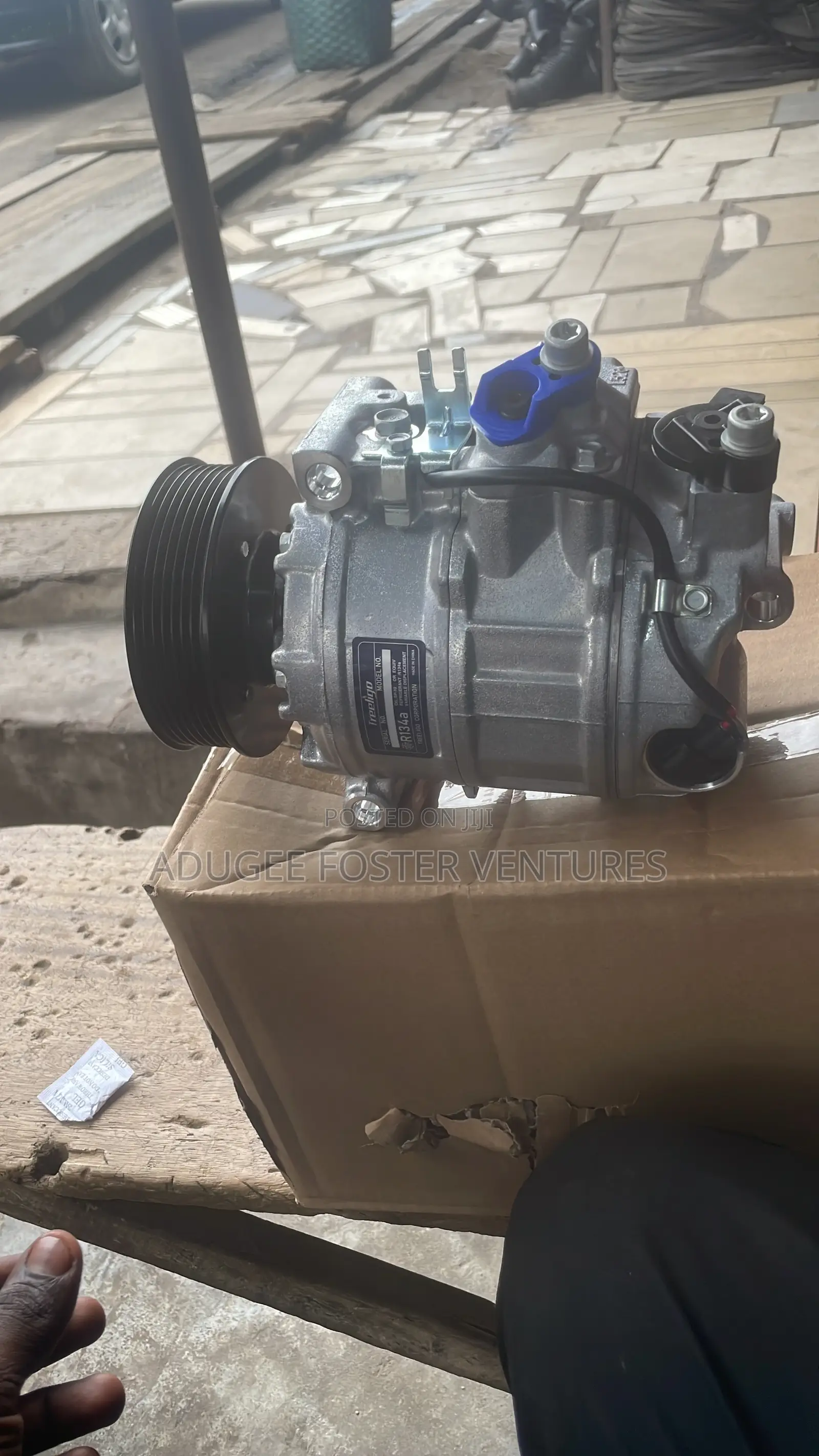 VOLKSWAGEN TOUAREG Airconditioning Compressor
