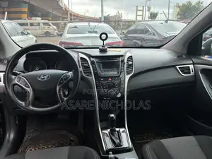 Hyundai Elantra 2017 Black