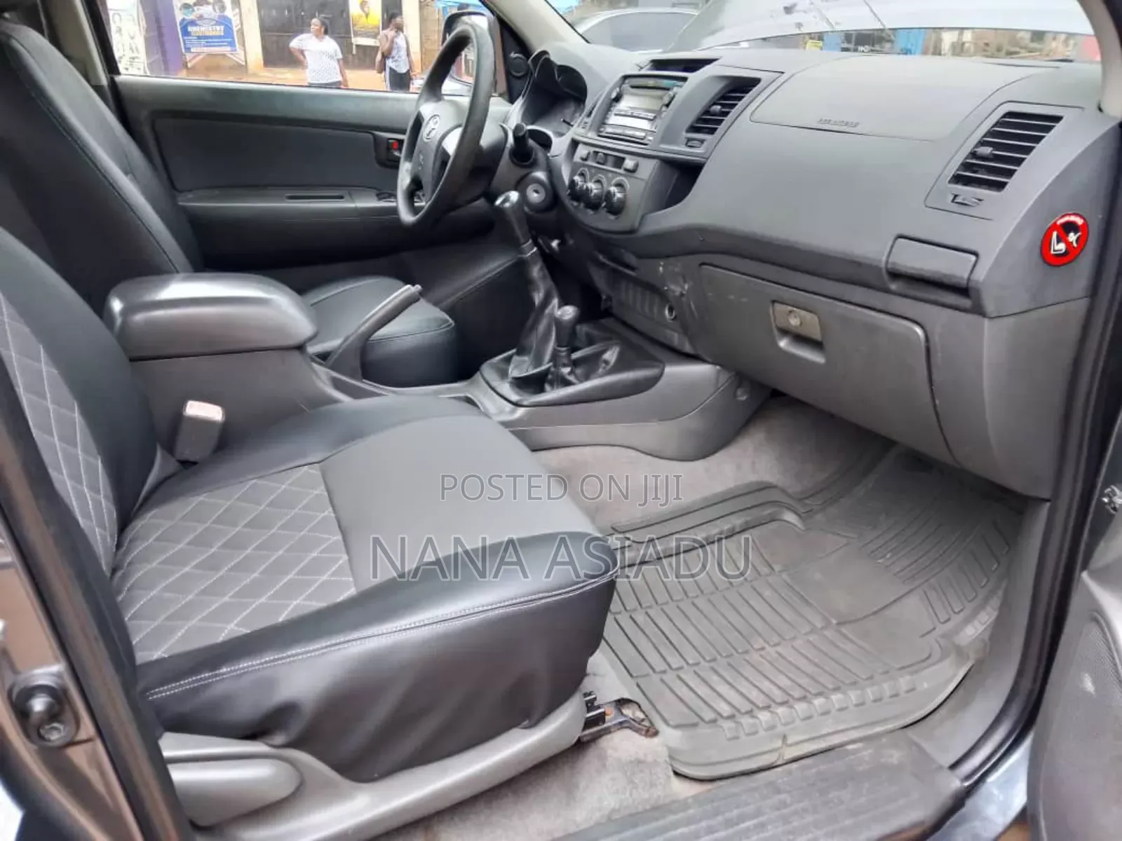 Toyota Hilux 2013 Gray