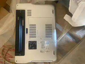 Laptop Dell XPS 15 (L502X) 8GB Intel Core i7 HDD 1.5T