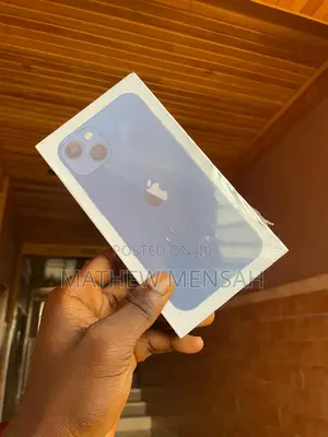 New Apple iPhone 13 128 GB Blue