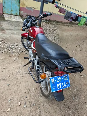 TVS HLX 125 2024 Red