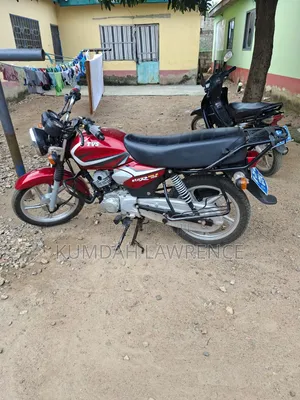 TVS HLX 125 2024 Red