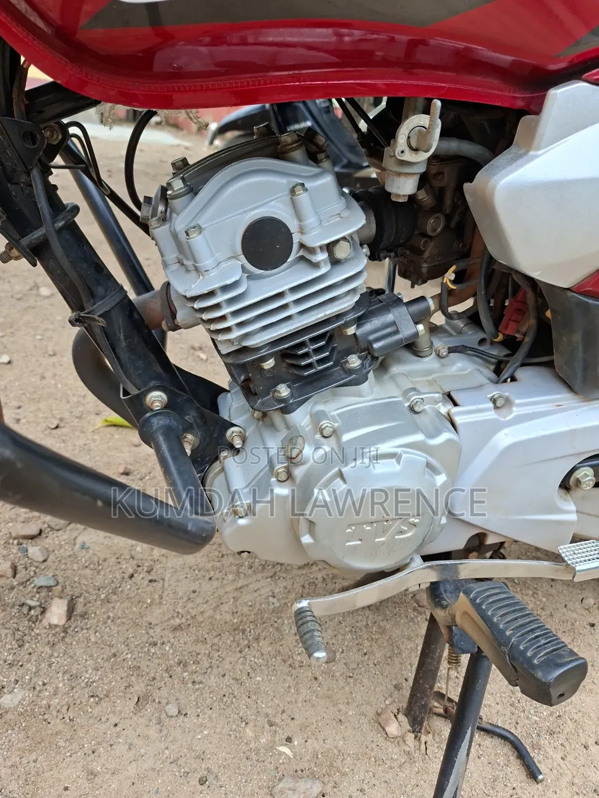 TVS HLX 125 2024 Red