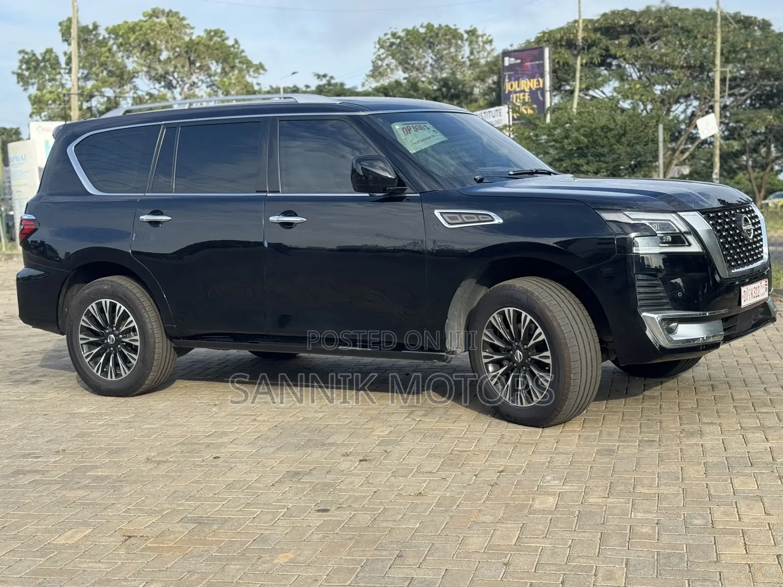 Nissan Patrol 2017 Black