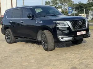 Nissan Patrol 2017 Black
