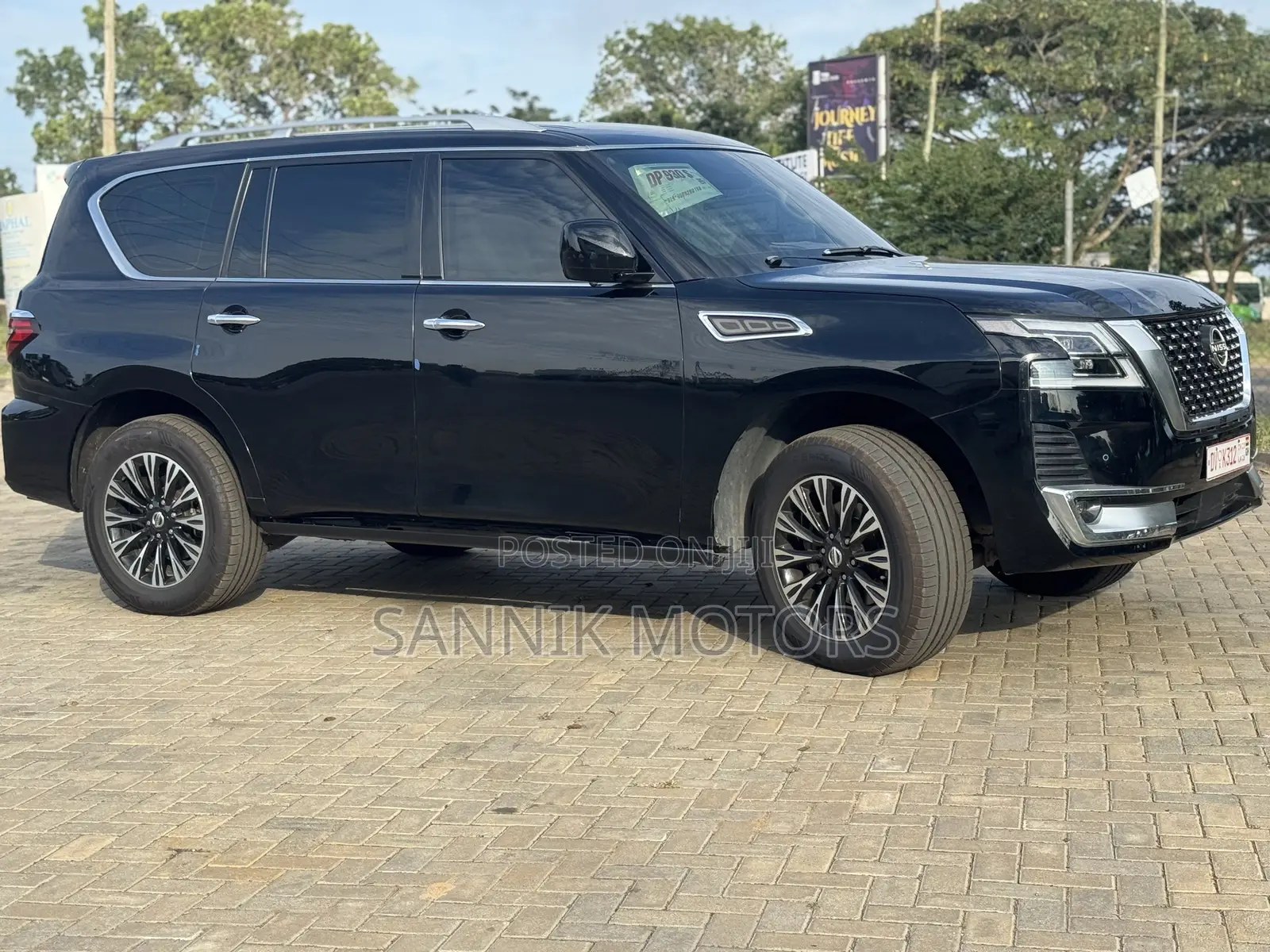 Nissan Patrol 2017 Black