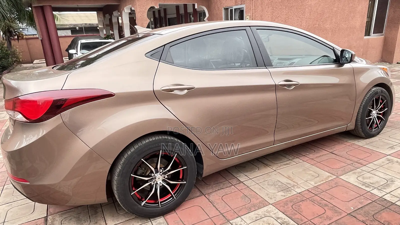 Hyundai Elantra Limited 4dr Sedan (1.8L 4cyl 6A) 2015 Gold