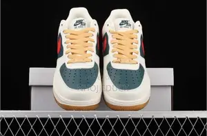 Cloud White Navy Red Low-Top