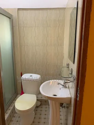 4bdrm Apartment in Teshie Police Post for rent