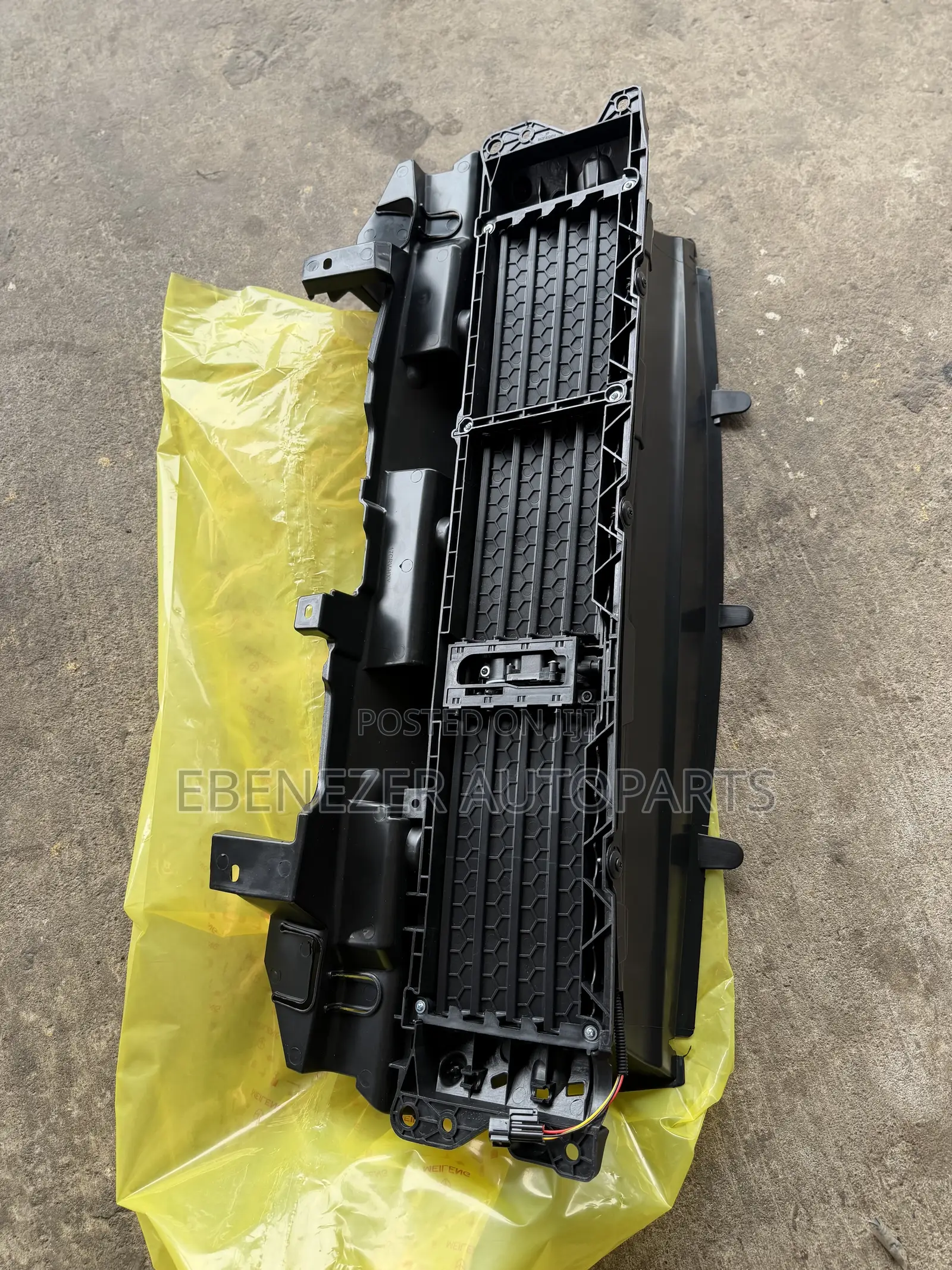 Honda CRV Upper Shutter Grille 2017 2018 2019 2020 2021 2022