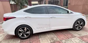 Hyundai Elantra SE 4dr Sedan (1.8L 4cyl 6A) 2015 White