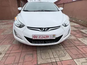 Hyundai Elantra SE 4dr Sedan (1.8L 4cyl 6A) 2015 White