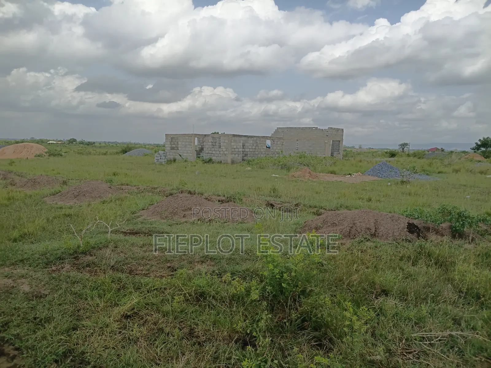 Personalized Corner Walls – Shai Hills After Afienya Dedenya
