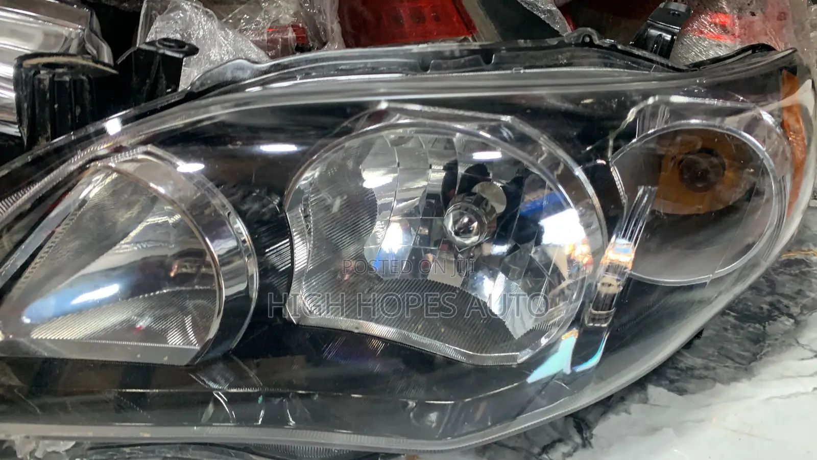 Toyota Corolla 2011-2013 Headlights