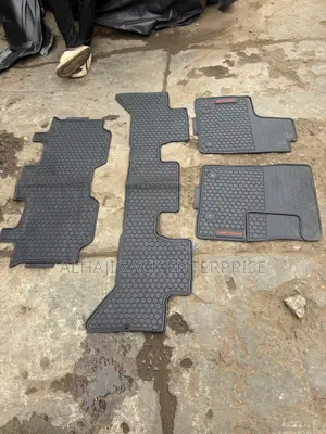 Toyota Land Cruiser 7 Seater Floor Mat