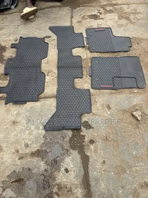 Toyota Land Cruiser 7 Seater Floor Mat