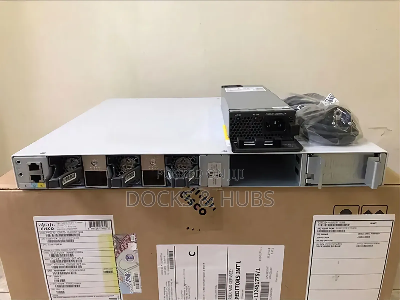 Cisco Catalyst 9300 24-Port UPOE Switch