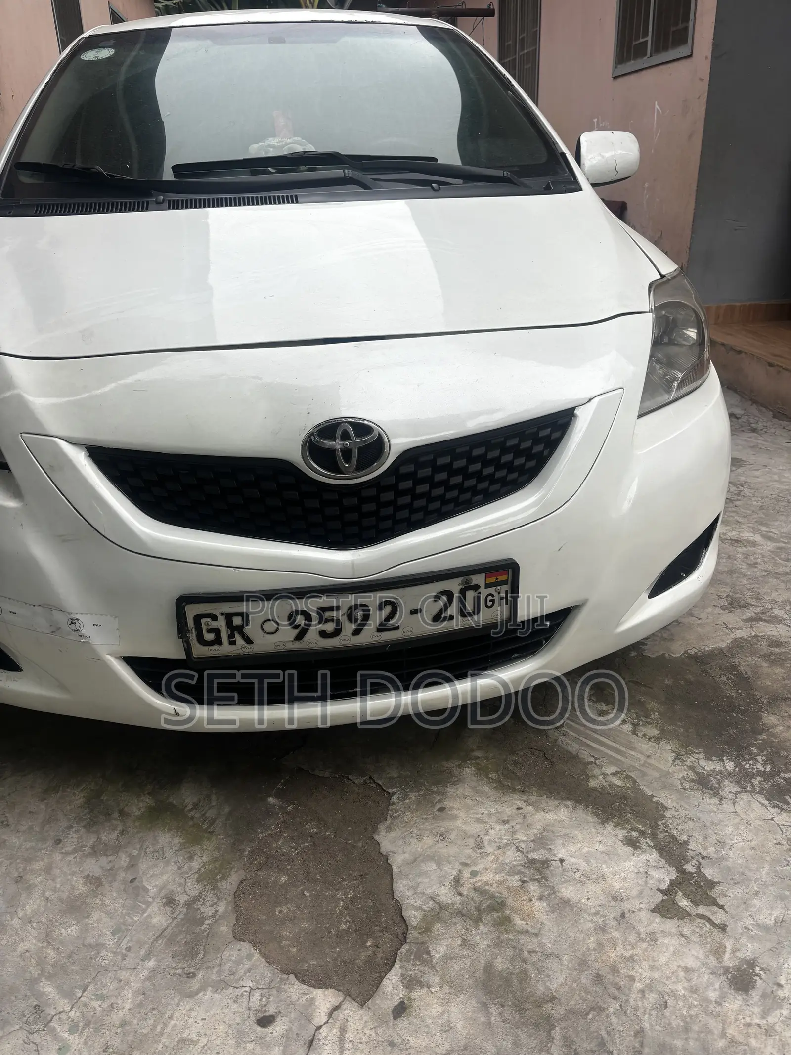 Toyota Yaris 2012 White