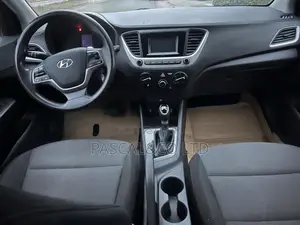 Hyundai Accent SE 2020 Black