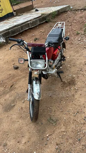 Royal RY125 2025 Red