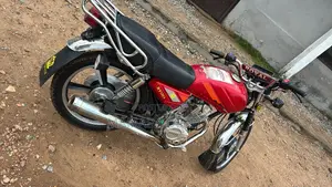 Royal RY125 2025 Red