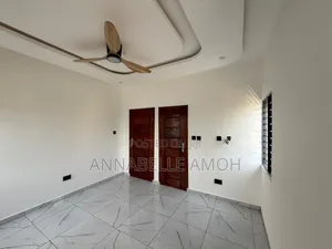 2bdrm Shared Apartment in Penny, Accra Metropolitan for rent