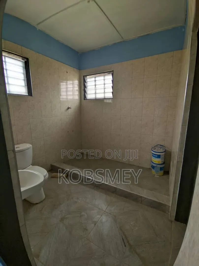 1bdrm House in Main Station for rent