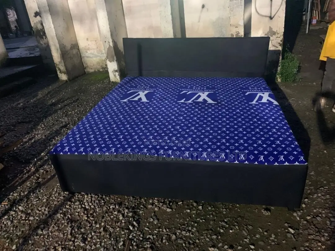 Inbuilt Double Bed With Mattress Inside