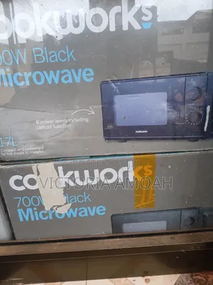 Cookworks 700w Black Microwave