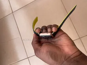 Original Apple Watch Series 3 With Cracked Screen
