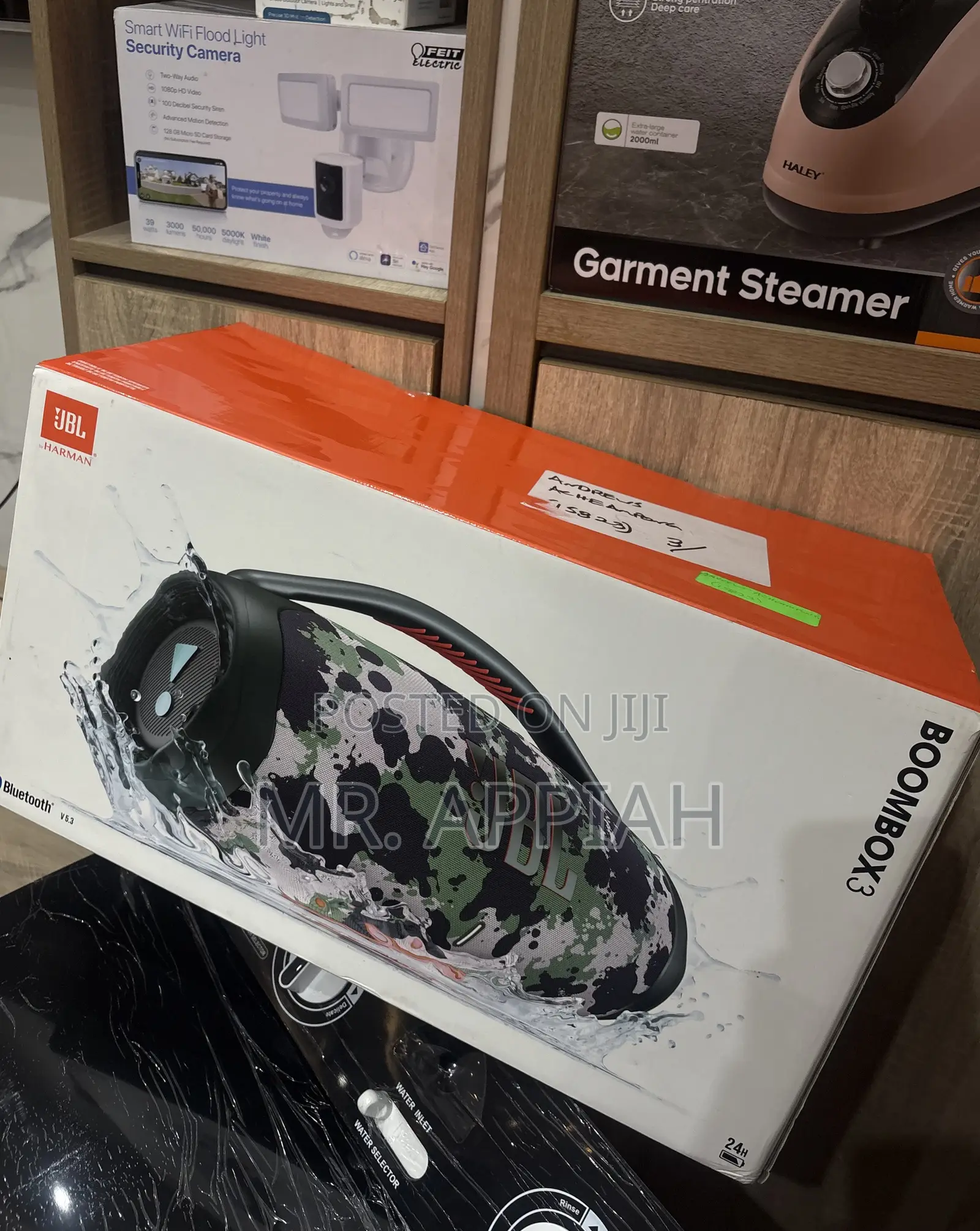 Lovely Design JBL Boombox 4 Waterproof Bluetooth Speaker