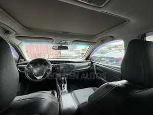 Toyota Corolla S 4dr Sedan (1.8L 4cyl CVT) 2016 Black