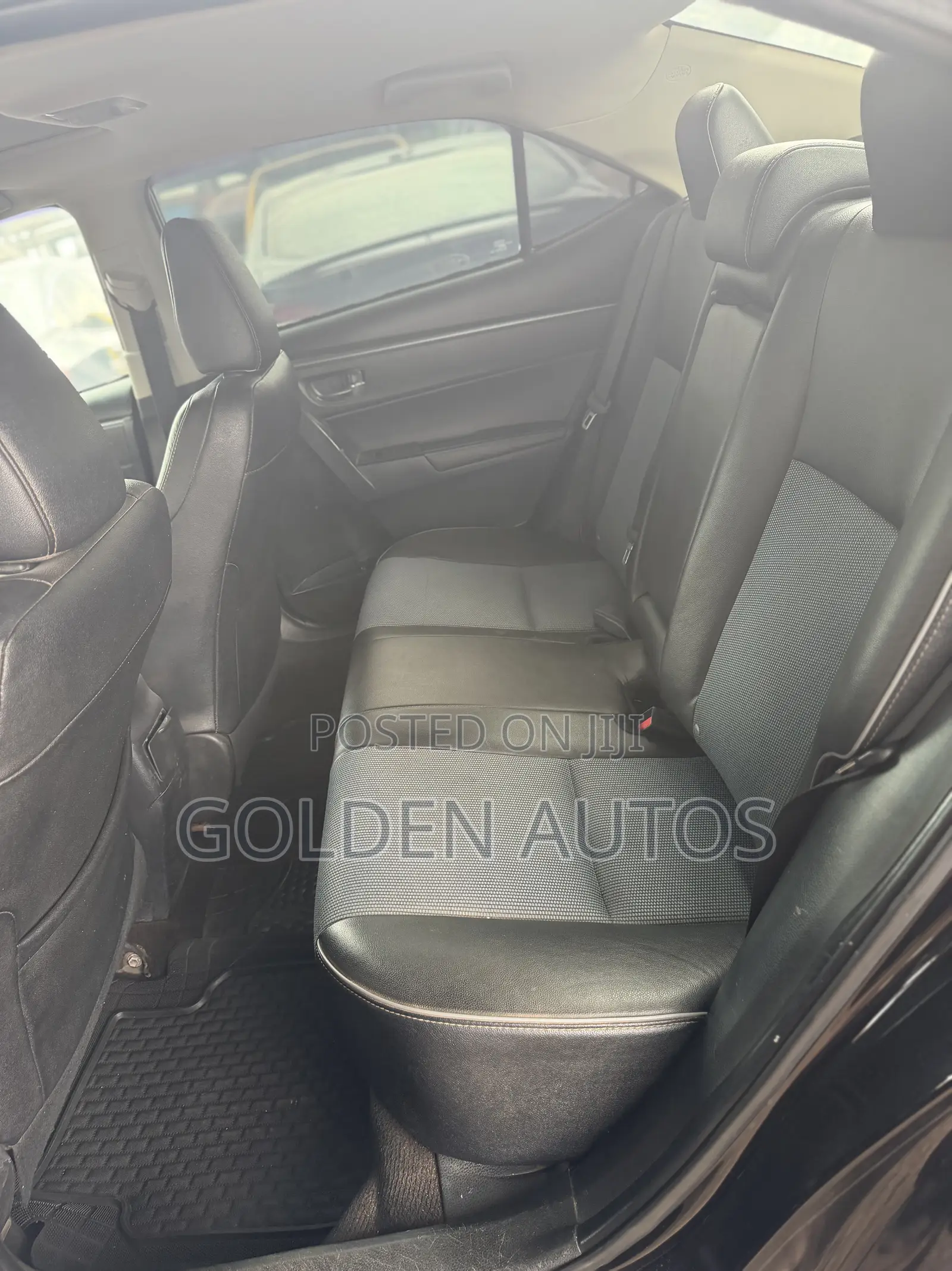 Toyota Corolla S 4dr Sedan (1.8L 4cyl CVT) 2016 Black