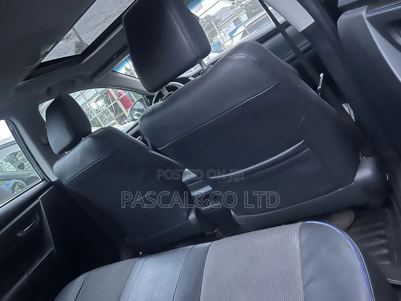 Toyota Corolla SE (1.8L 4cyl 2A) 2019 Black