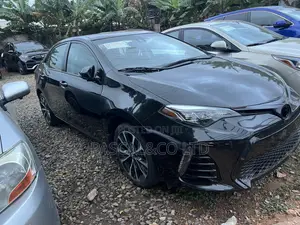 Toyota Corolla SE (1.8L 4cyl 2A) 2019 Black