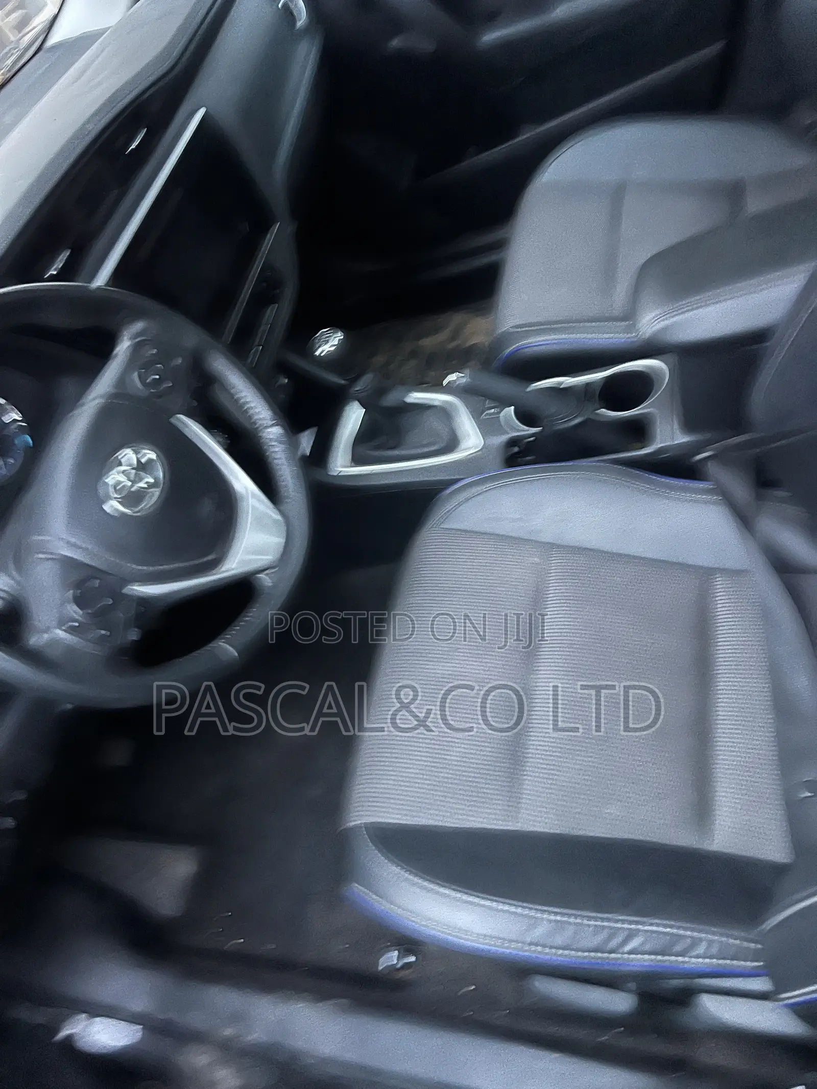 Toyota Corolla SE (1.8L 4cyl 2A) 2019 Black