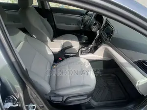 Hyundai Elantra 2017 Gray
